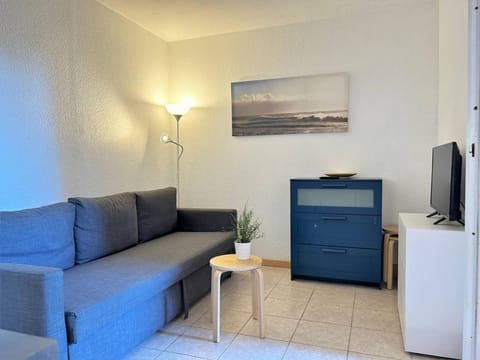 Appartement T2 avec Jardin, Parking et Climatiseur - Proche Plage Bormes-les-Mimosas - FR-1-251-436 Apartment in Le Lavandou