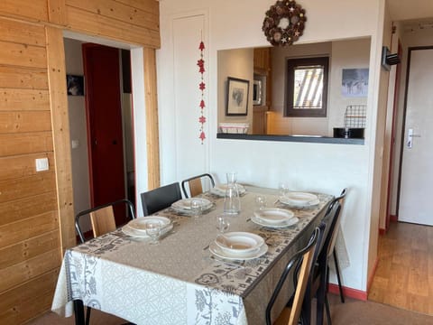 Appartement pour 6/7 personnes avec balcon, animaux acceptés, internet, casier à skis - FR-1-634-89 Apartment in Avoriaz