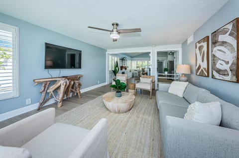 Castaway Waterfront Home Maison in Indian Rocks Beach
