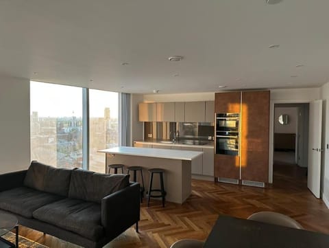 Lux 2 Bedroom MCR Deansgate Apartment in Salford