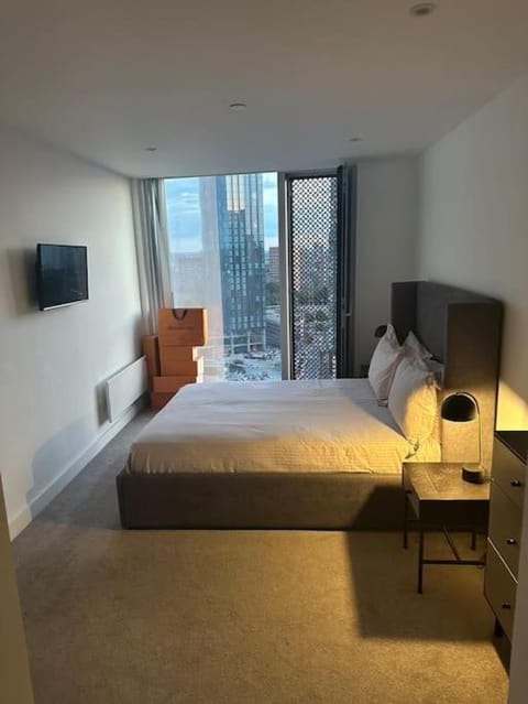 Lux 2 Bedroom MCR Deansgate Apartment in Salford