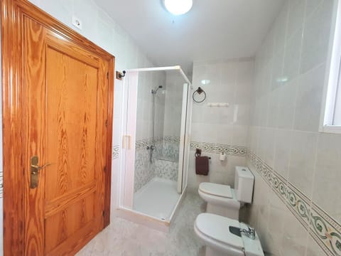 Shower, Bathroom, bidet