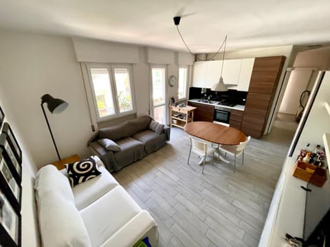 Communal lounge/ TV room, kitchen