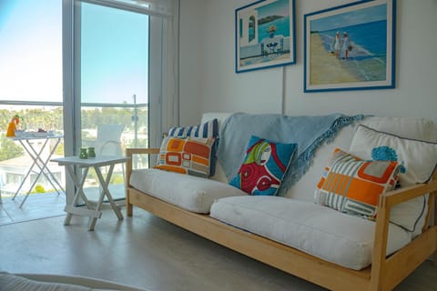 Sea-View Apartment Condo in Limassol City