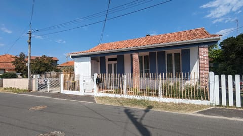 Property building, Street view