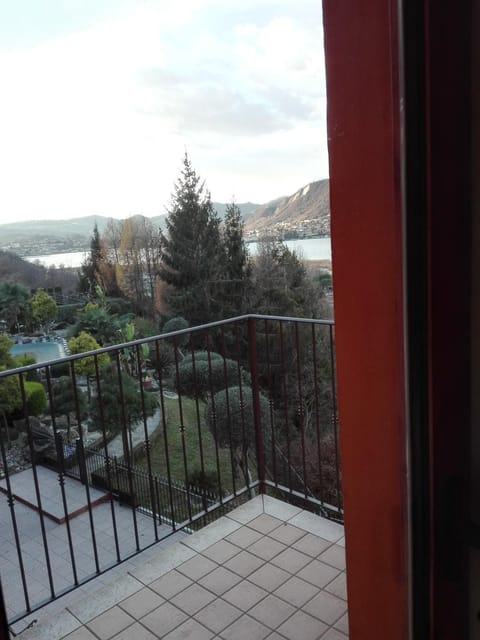 Spring, Day, Winter, Summer, View (from property/room), Decorative detail, Decorative detail, Autumn, On site, Garden view, Garden view, Lake view, Lake view