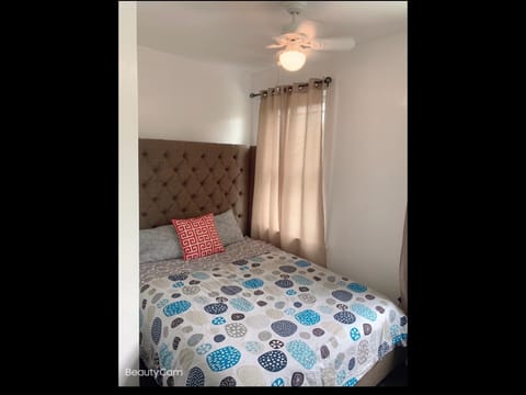 Beautiful bedroom next JHU Vacation rental in Baltimore