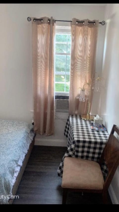 Beautiful bedroom next JHU Vacation rental in Baltimore