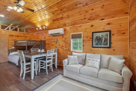 Higden Hideaway with Fire Pit Near Greers Ferry Lake Condominio in Greers Ferry Lake