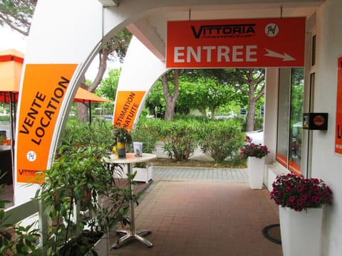 Vittoria Immobilier 8 -Vue Mer - Terrasse - chèques vacances acceptés Apartamento in La Grande-Motte
