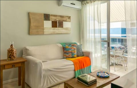 Lindo apartamento na praia Brava (C123) Apartment in Florianopolis