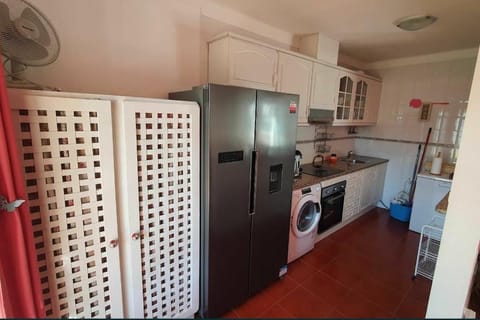 Kitchen or kitchenette, dishwasher, minibar, pet friendly, stove, washing machine, dryer