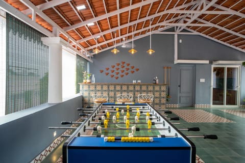 Billiard, Game Room