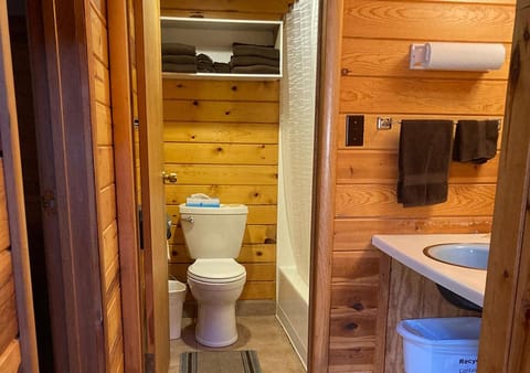 Trailshead Lodge - Cabin 4 Haus in Lead