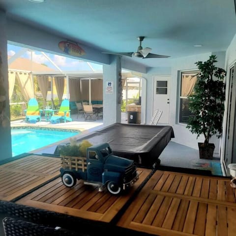 Areca Palms Cape Coral with HEATED POOL House in Cape Coral