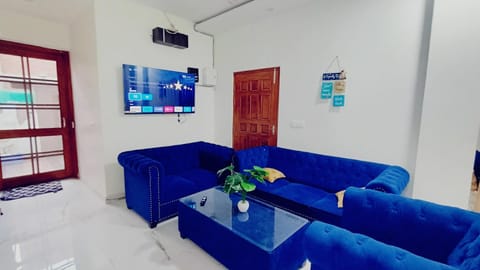 Communal lounge/ TV room, TV and multimedia