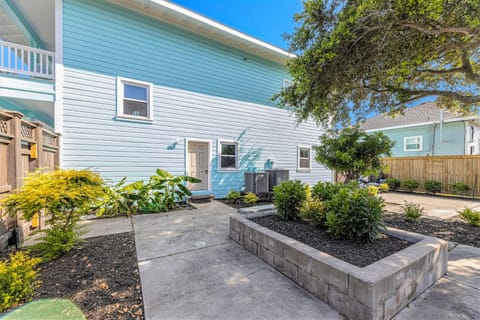 Beach Stunner House in Galveston Island