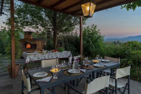 Garden, View (from property/room), Dining area, On site