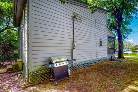 Amani House in Lake Livingston