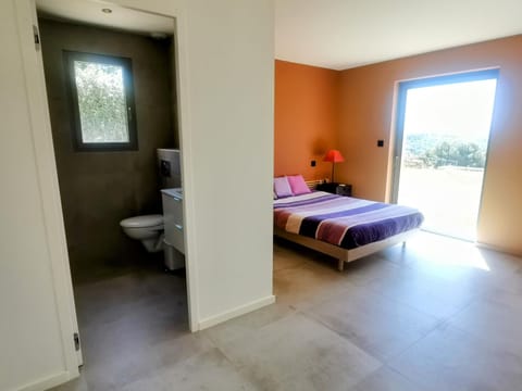 Villa La Voile au Vent - Sur les collines de la Cadière d'Azur - Villa spacieuse, 4 chambres, climatisée avec piscine à débordement, Vue mer et collines Villa in La Cadière-d'Azur