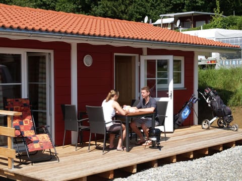 Blockhaus Campingplatz Alpenblick - a89018 House in Lindenberg im Allgäu