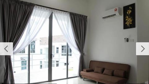 18PAX Comfortable Holiday Stay House in Bayan Lepas