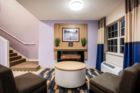 Microtel Inn & Suites by Wyndham Southern Pines Pinehurst Hotel in Southern Pines