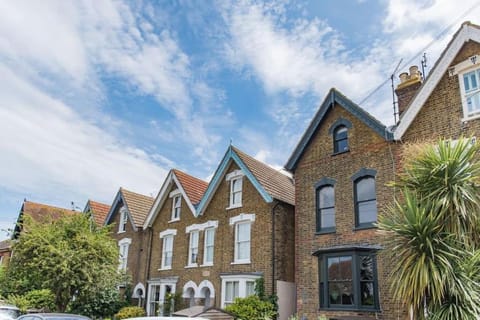 West Cliff - Stunning home near the beach House in Whitstable