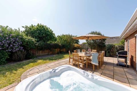 Hot Tub, Garden view