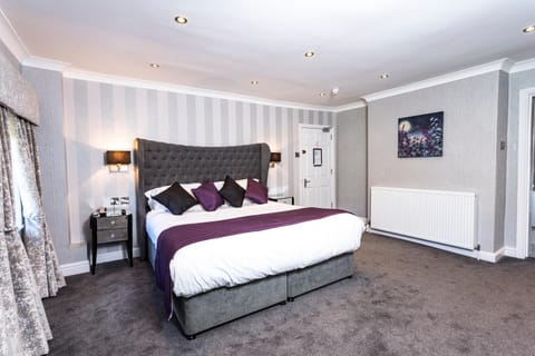 Borough Arms Hotel Hotel in Newcastle-under-Lyme