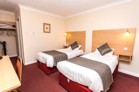 Borough Arms Hotel Hotel in Newcastle-under-Lyme