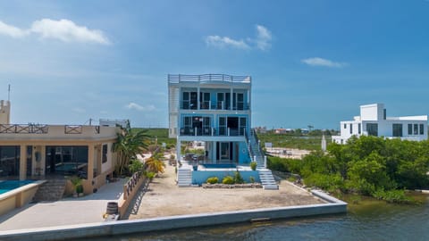 Penthouse & 2nd Floor House at The Lor-E-Lei House Apartment in Belize District