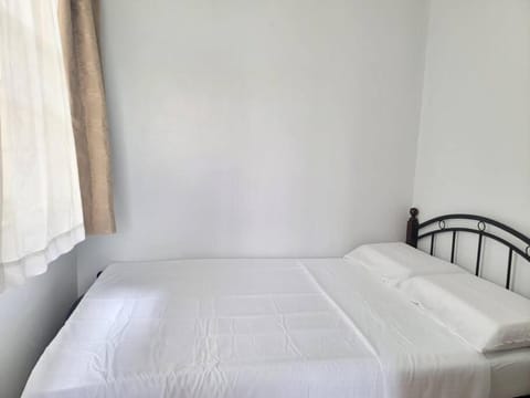 Blueming 2 Guesthouse Bayswater mactan THREE BEDROOM Apartment in Lapu-Lapu City