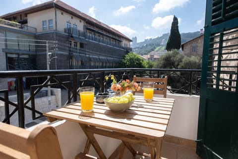 Day, Natural landscape, View (from property/room), Balcony/Terrace, Mountain view