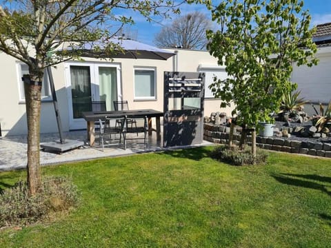 Garden, Balcony/Terrace