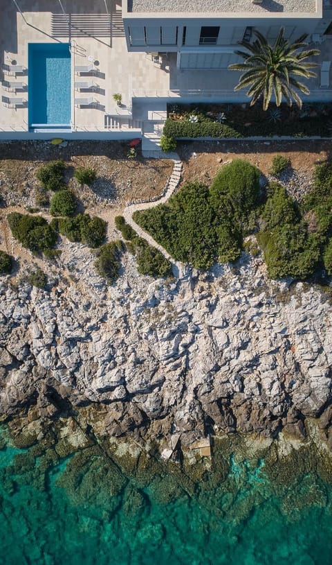 Property building, Beach