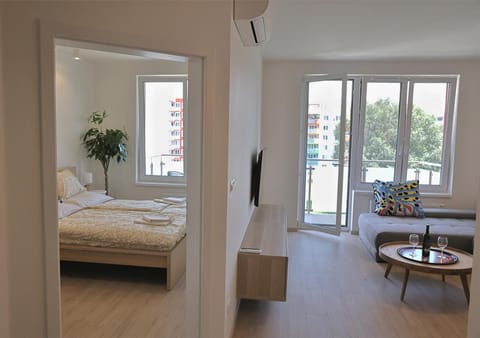 Balcony/Terrace, Living room, Bedroom, towels