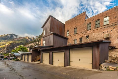 708 Main St Unit 5 House in Ouray