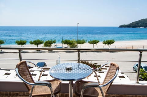 Day, Natural landscape, Balcony/Terrace, Beach, Sea view