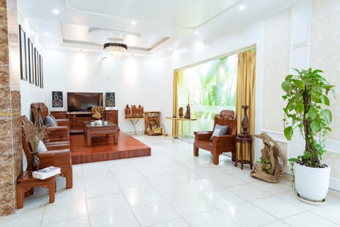 Khách sạn HTC Tuần Châu Hotel in Laos