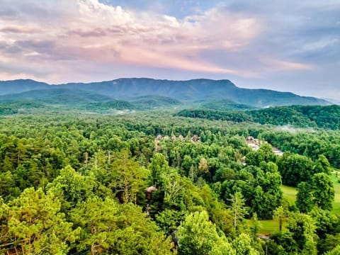 Bird's eye view, Mountain view