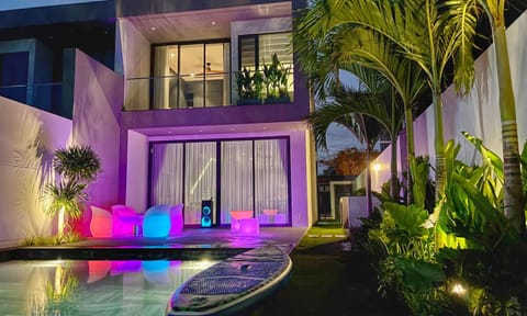 Property building, Patio, Night, Garden, Garden view, Pool view, Swimming pool, Swimming pool