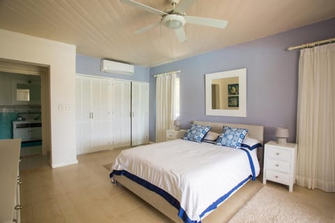 Elegant 4-Bedroom Villa in Exclusive Puntacana Resort & Club with Golf Course Views Villa in Punta Cana