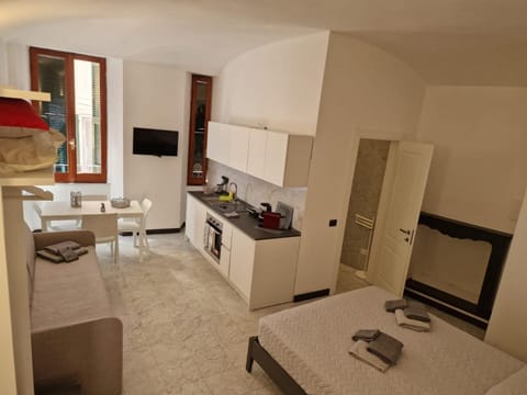 A due passi dal mare - wi/fi-A/C Apartment in Lerici