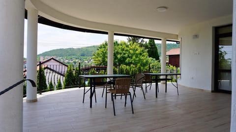 View (from property/room), Balcony/Terrace, Balcony/Terrace, Dining area