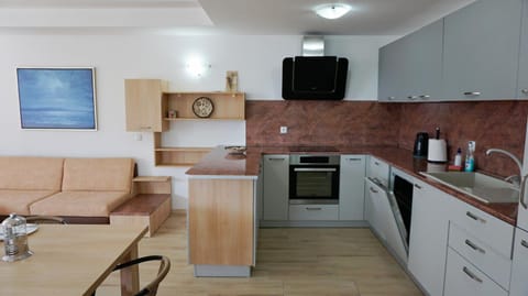 Kitchen or kitchenette, Living room, Dining area, minibar