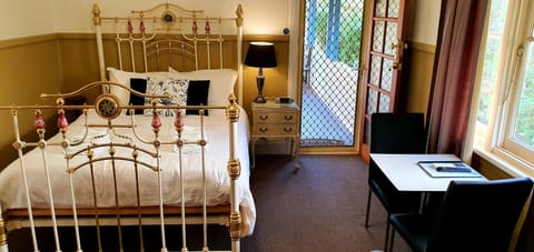 Coppers Hill Private Accommodation Bed and Breakfast in Gloucester