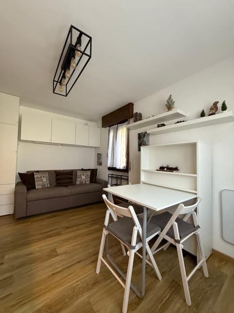 Monolocale in centro a Campiglio, ad 80mt dagli impianti Apartment in Madonna di Campiglio