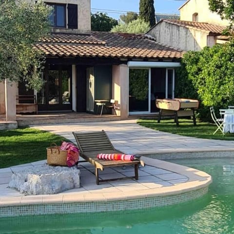 Villa provençal avec piscine Villa in Antibes