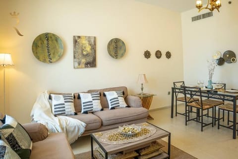 Your Luxurious 2BR Al Reem Escape at Mangrove Place Eigentumswohnung in Abu Dhabi